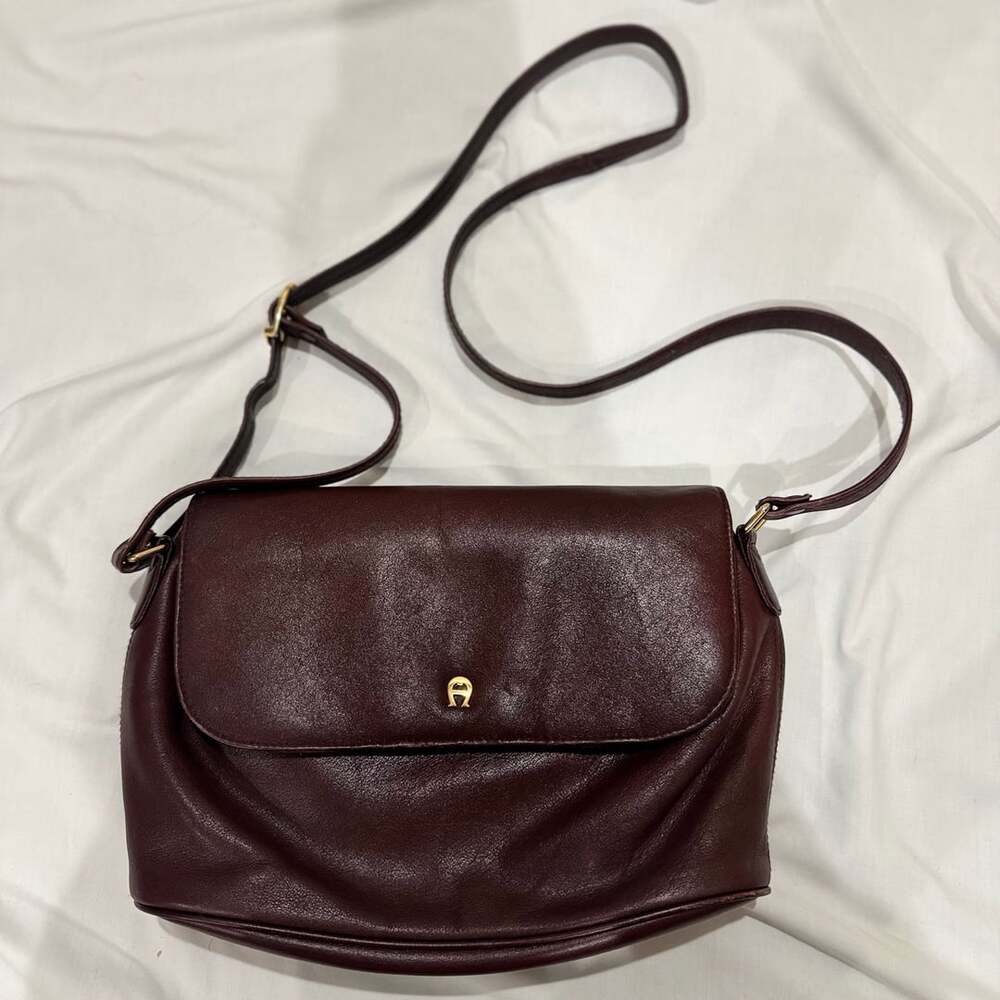 Vintage Etienne Aigner Burgundy Leather Flap Crossbody Bag